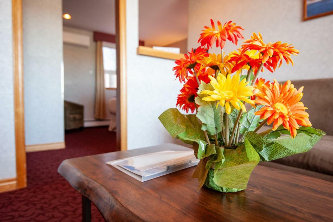 Dutch Inn คอร์นวอลล์ ภายนอก รูปภาพ