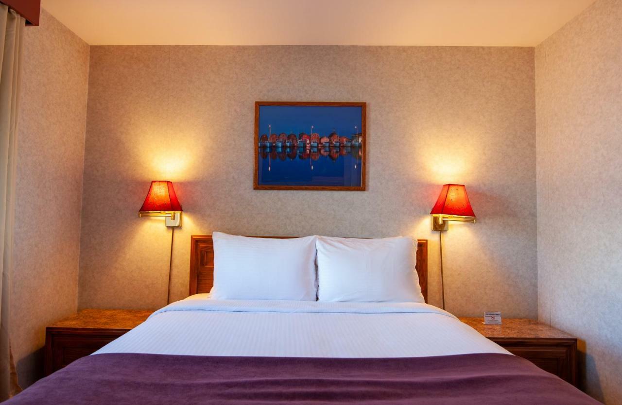 Dutch Inn คอร์นวอลล์ ภายนอก รูปภาพ