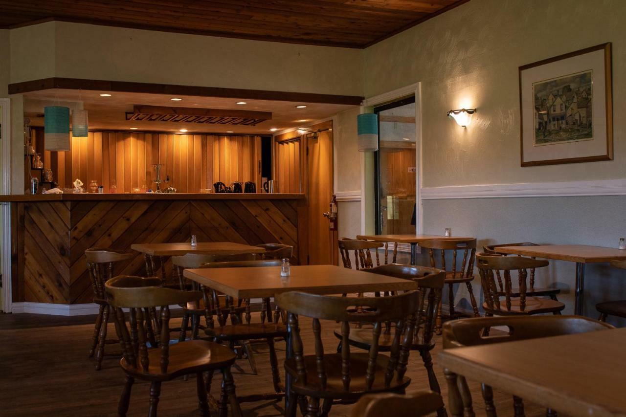 Dutch Inn คอร์นวอลล์ ภายนอก รูปภาพ