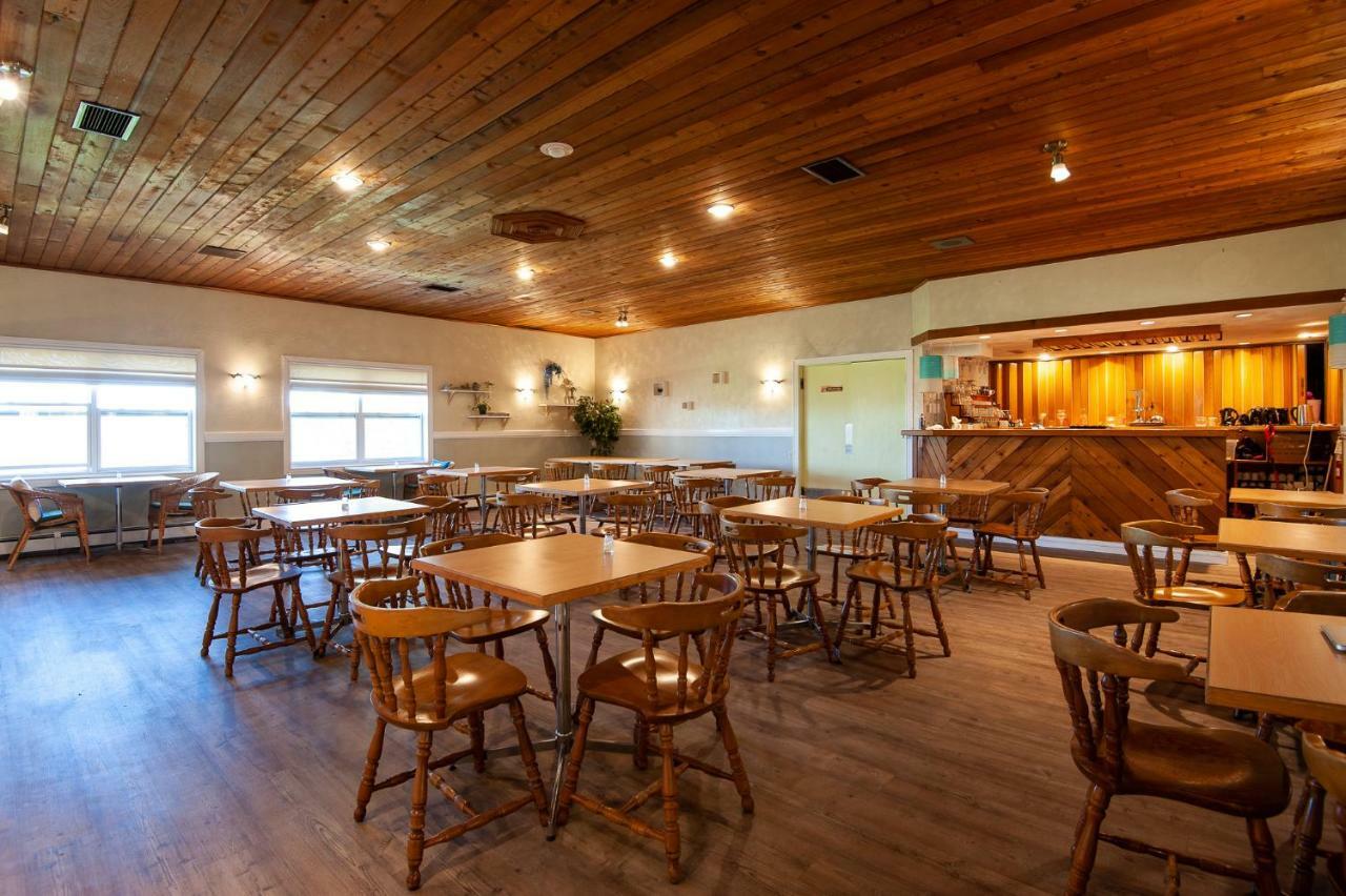 Dutch Inn คอร์นวอลล์ ภายนอก รูปภาพ